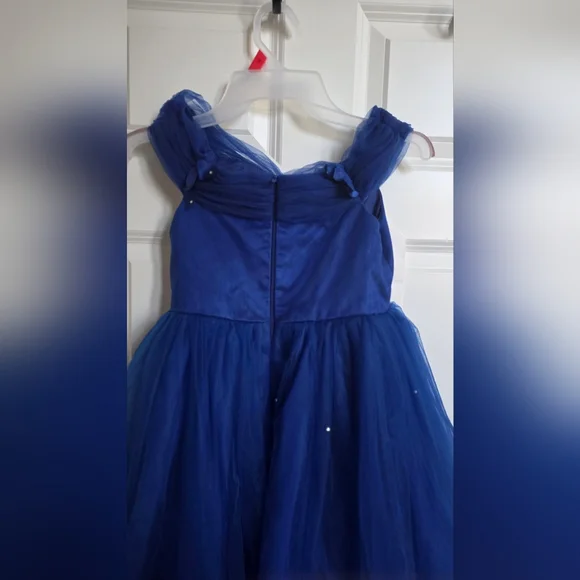 Royal Blue Tulle Party Dress Size 6–7Y Elegant Off-Shoulder Flower Girl Gown - Picture 8 of 9